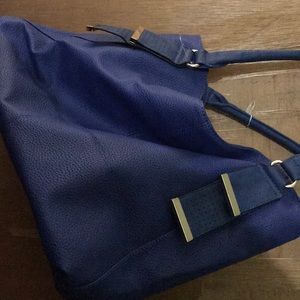 Shoulder bag